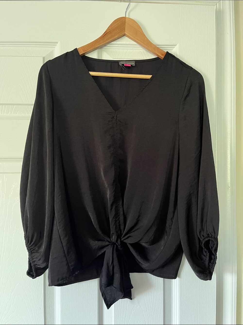 Vince Camuto Black V-Neck Tie-Front Blouse